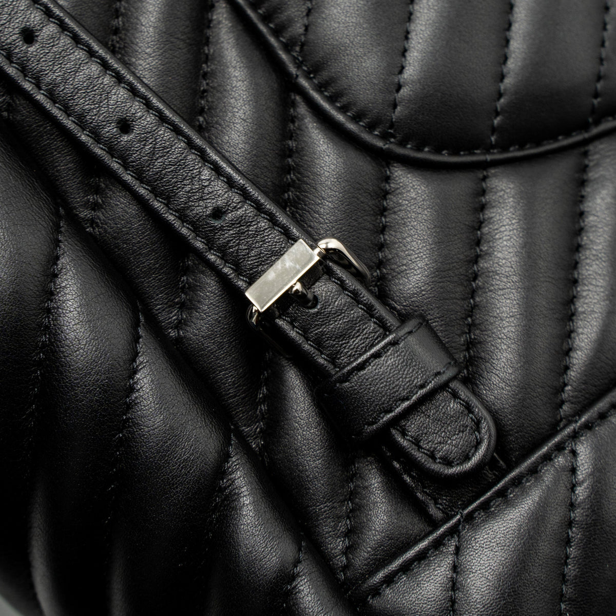 URBAN SPIRIT BACKPACK CHEVRON CALFSKIN BLACK SHW